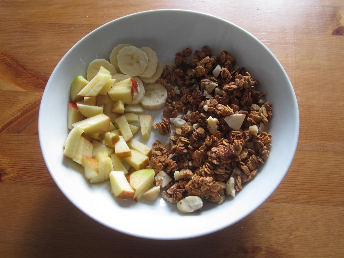 Selbstgemachtes Knuspermüsli - Rezept mit Bild - kochbar.de