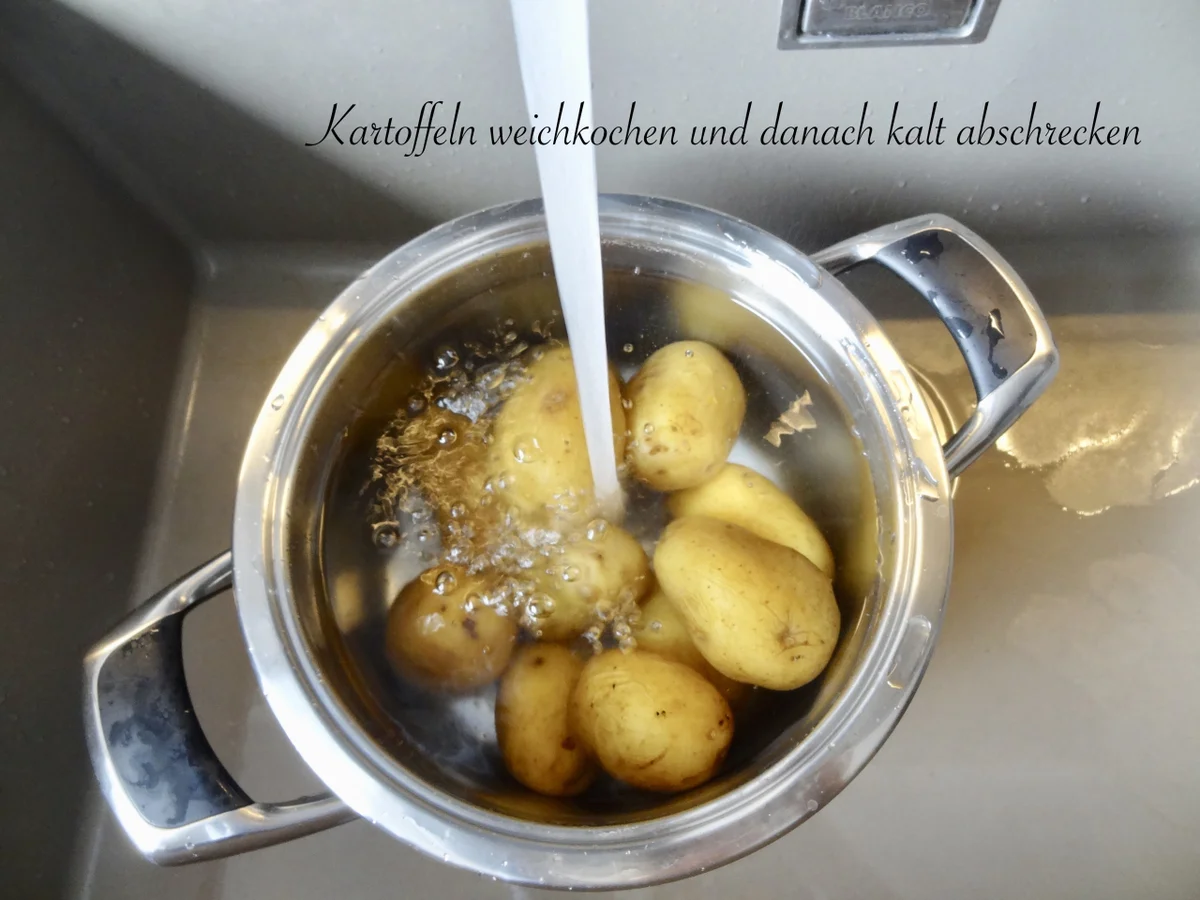 Rezept: Mostviertler "Eierspeis Tatschgerl" mit Knusper Grammeln Bild Nr. 14152 Mostviertler "Eierspeis Tatschgerl" mit Knusper Grammeln - Rezept - Bild Nr. 14152