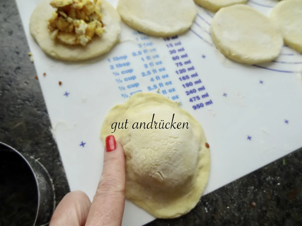 Rezept: Mostviertler "Eierspeis Tatschgerl" mit Knusper Grammeln Bild Nr. 14157 Mostviertler "Eierspeis Tatschgerl" mit Knusper Grammeln - Rezept - Bild Nr. 14157