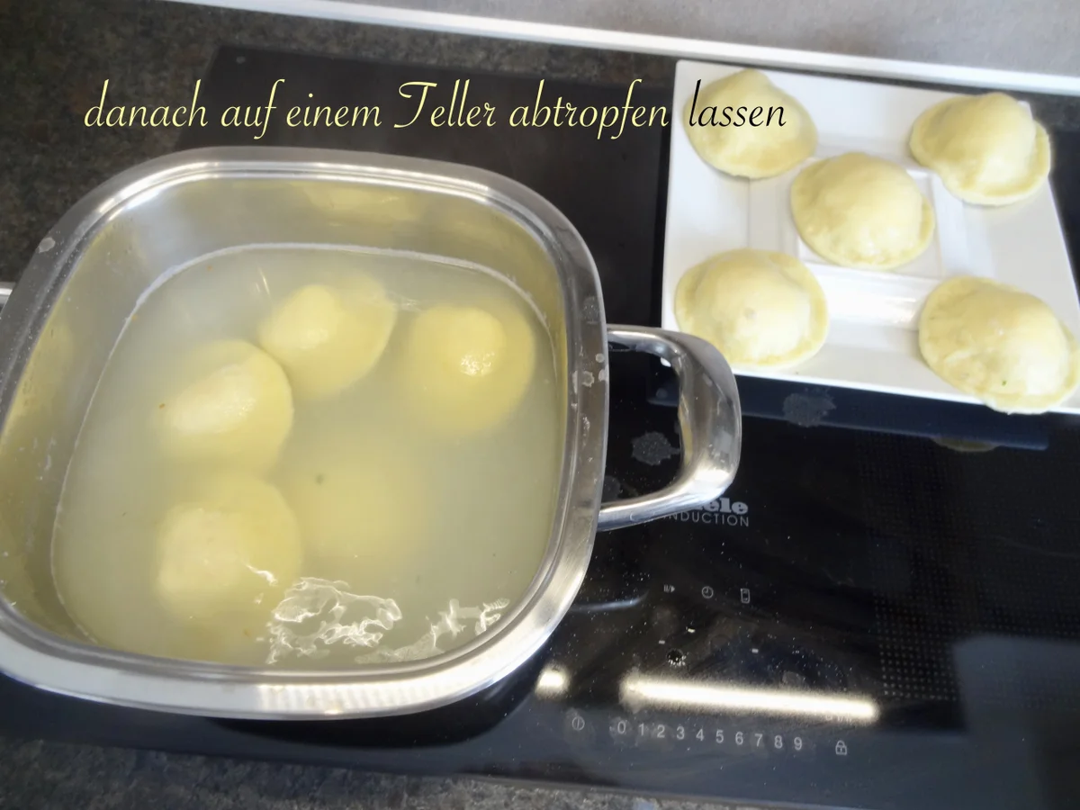 Rezept: Mostviertler "Eierspeis Tatschgerl" mit Knusper Grammeln Bild Nr. 14159 Mostviertler "Eierspeis Tatschgerl" mit Knusper Grammeln - Rezept - Bild Nr. 14159