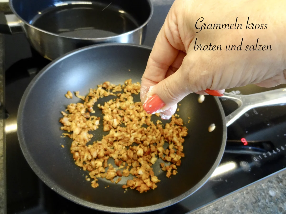 Rezept: Mostviertler "Eierspeis Tatschgerl" mit Knusper Grammeln Bild Nr. 14170 Mostviertler "Eierspeis Tatschgerl" mit Knusper Grammeln - Rezept - Bild Nr. 14170