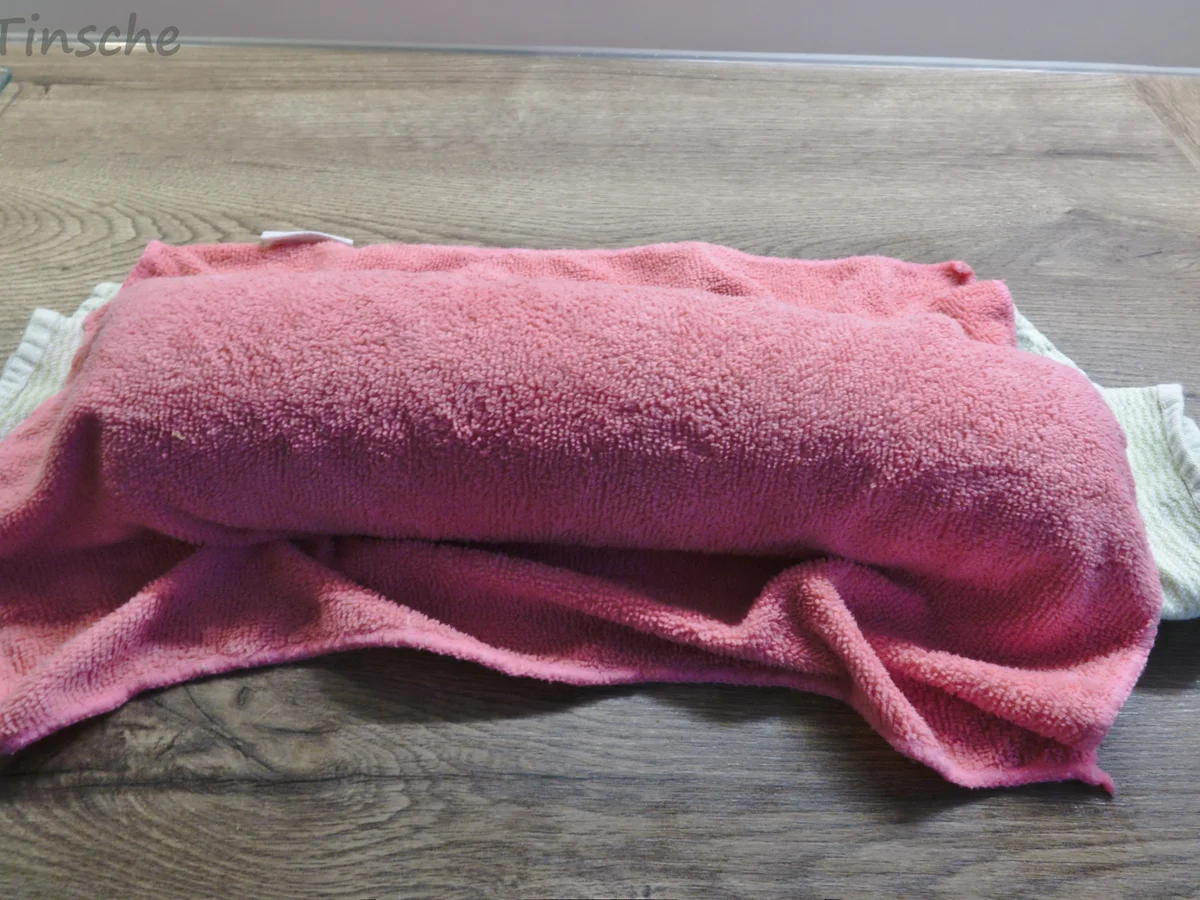 Raffaello-Erdbeer-Biskuitrolle - Rezept - Bild Nr. 14150