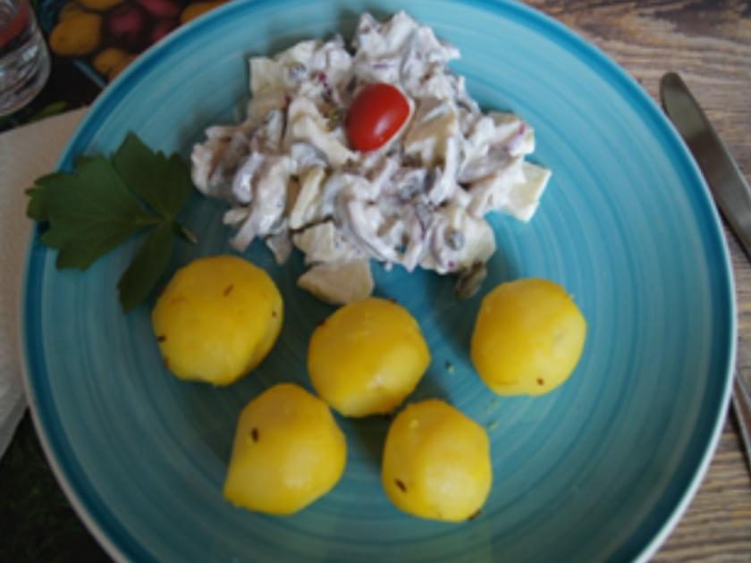 Heringssalat mit griechischen Jogurt und Pellkartoffeln - Rezept ...