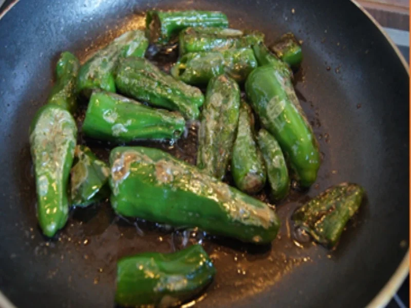 Rezept: Bratpaprika mit Meersalz Bild Nr. 14138 Bratpaprika mit Meersalz - Rezept - Bild Nr. 14138