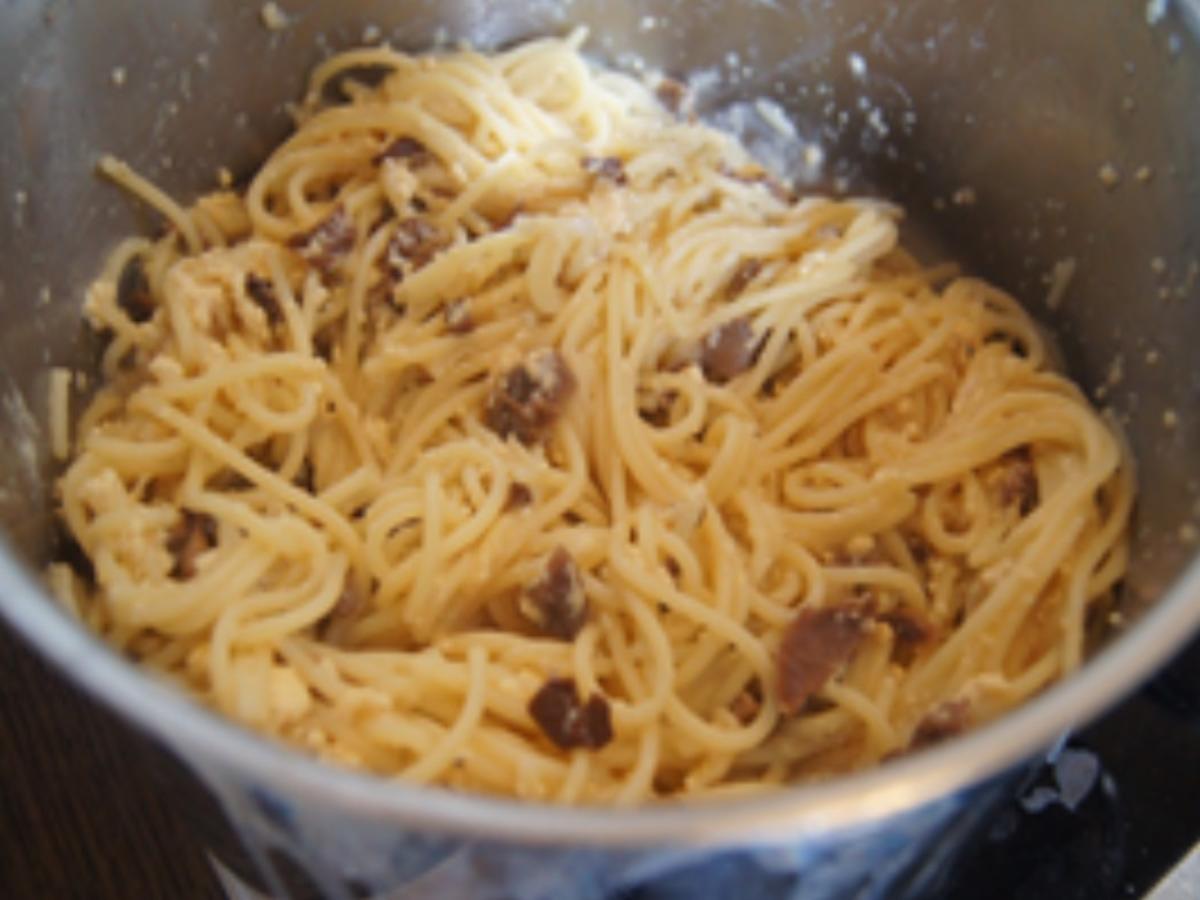 Spaghetti mit getrockneten Steinpilzen als Carbonara - Rezept - Bild Nr. 14145