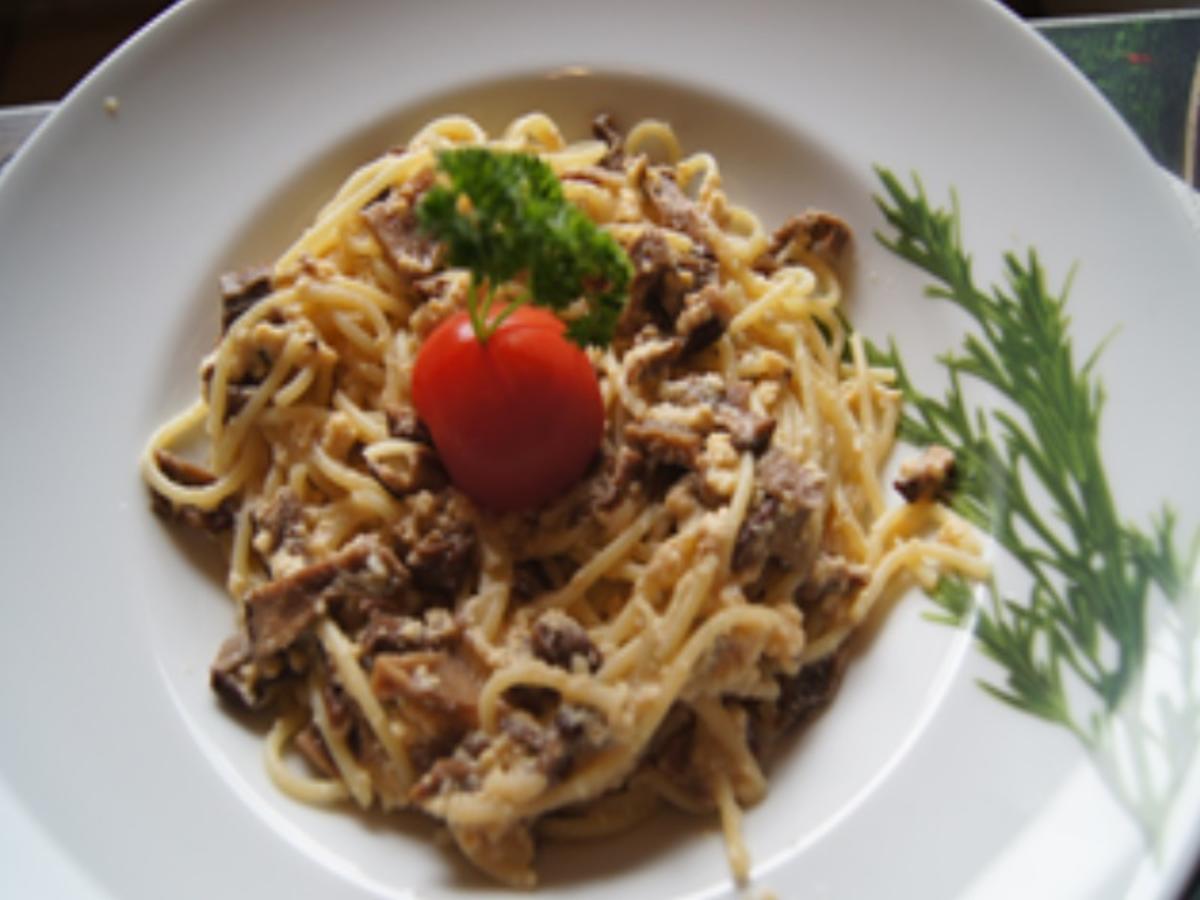 Spaghetti mit getrockneten Steinpilzen als Carbonara - Rezept - Bild Nr. 14146