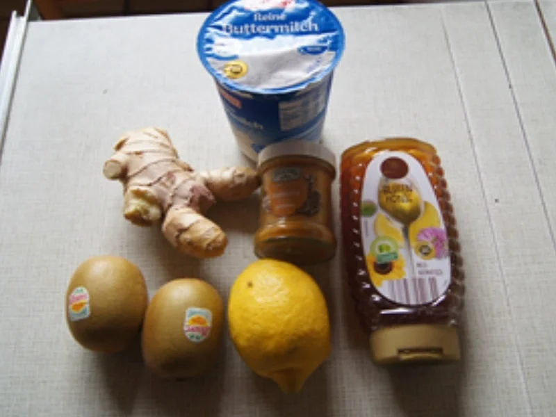 Rezept: Buttermilch-Kiwi-Drink Bild Nr. 3 Buttermilch-Kiwi-Drink - Rezept - Bild Nr. 3