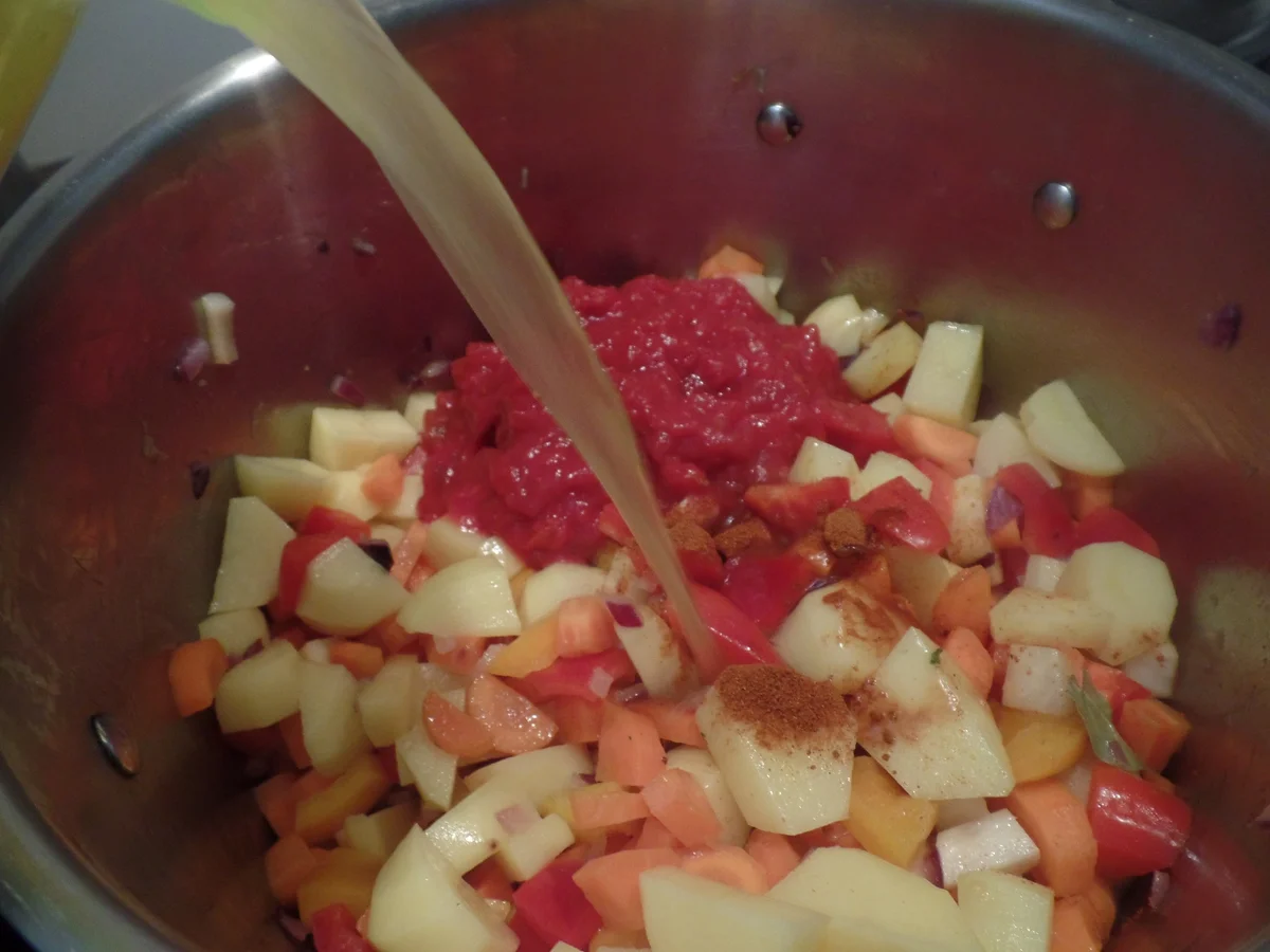 Rezept: Mediterraner -Gemüse-Eintopf Bild Nr. 14138 Mediterraner -Gemüse-Eintopf - Rezept - Bild Nr. 14138