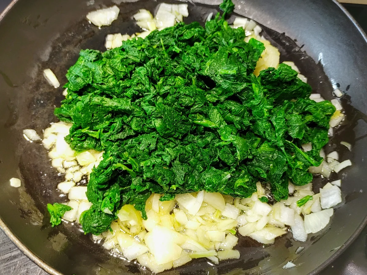 Gözleme aus Hefeteig mit Spinat-Feta Füllung - Rezept - Bild Nr. 14143