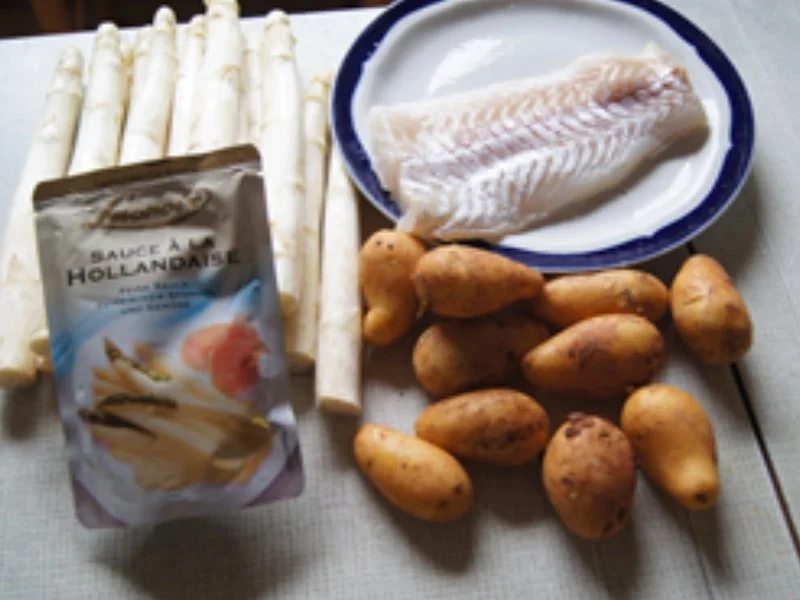 Rezept: Kabeljaufilet mit Spargel und Frühkartoffeln Bild Nr. 14138 Kabeljaufilet mit Spargel und Frühkartoffeln - Rezept - Bild Nr. 14138