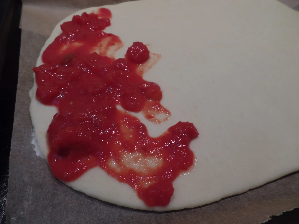 Pizza mit Ziegenfrischkäse und Honig - Rezept - Bild Nr. 14142