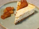 Cheesecake mit Apfelkompott und Salted-Caramel-Splitter - Rezept - Bild Nr. 2