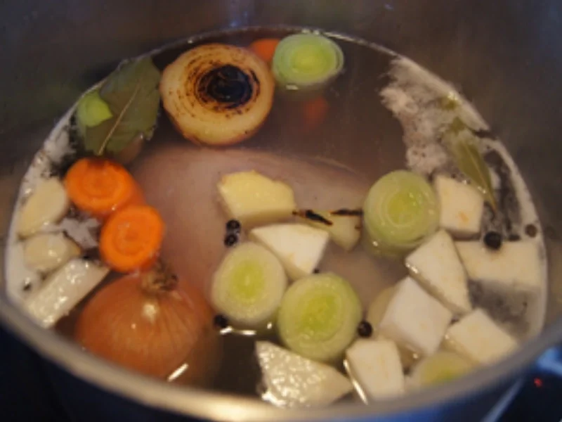 Tafelspitz mit Meerrettichsauce, Wirsinggemüse und Kartoffelstampf - Rezept - Bild Nr. 6