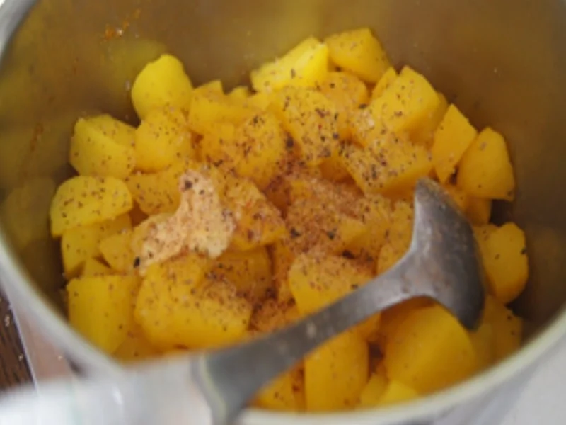 Tafelspitz mit Meerrettichsauce, Wirsinggemüse und Kartoffelstampf - Rezept - Bild Nr. 18