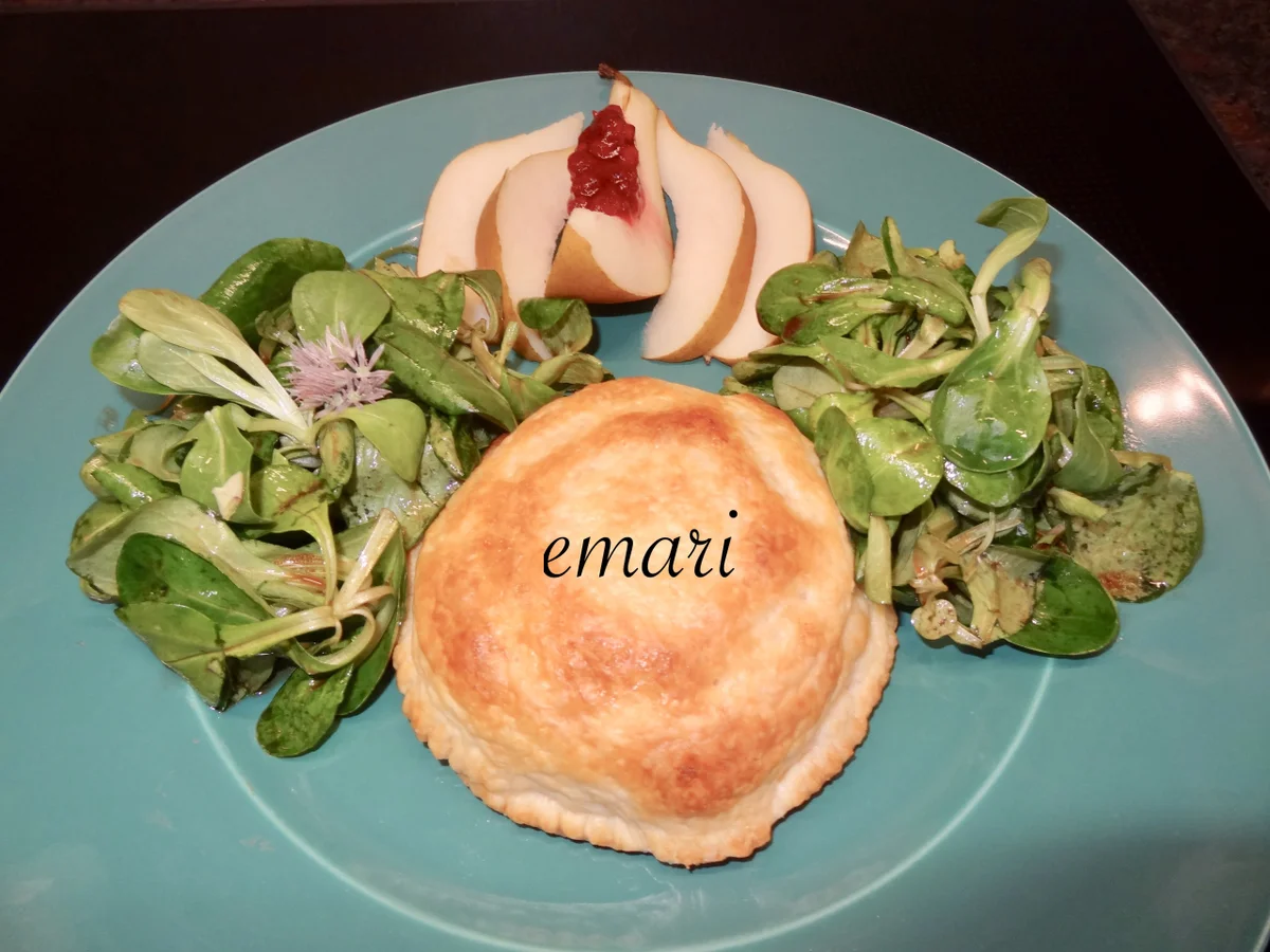 gefüllter Camembert im Blätterteigkleid gebacken - kulinarische Weltreise - Rezept - Bild Nr. 14170