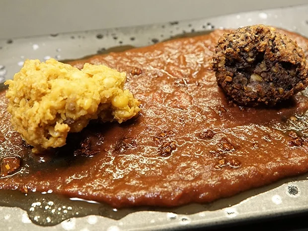 Rezept: Zweifarbiges Kichererbsen-Duo auf Crunchy Tomatenbett Bild Nr. 14170 Zweifarbiges Kichererbsen-Duo auf Crunchy Tomatenbett - Rezept - Bild Nr. 14170