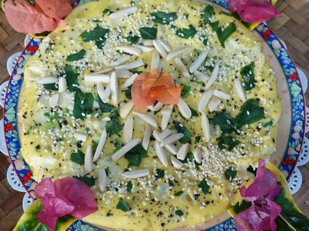 Rezept: Pikantes, kretisches Blumenkohl-Omelette mit Bergkäse Bild Nr. 14174 Pikantes, kretisches Blumenkohl-Omelette mit Bergkäse - Rezept - Bild Nr. 14174