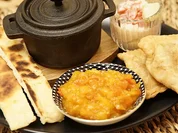 Samosa mit Frucht und King-Prawns in Kokos-Curry mit Naan - Rezept - Bild Nr. 14170