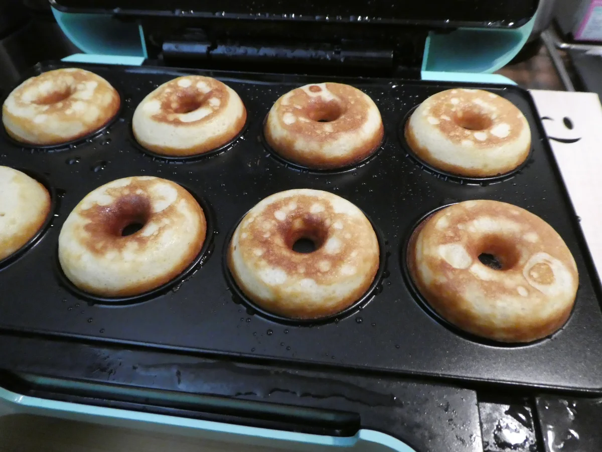 Rezept: Mini-Donuts Bild Nr. 14175 Mini-Donuts - Rezept - Bild Nr. 14175