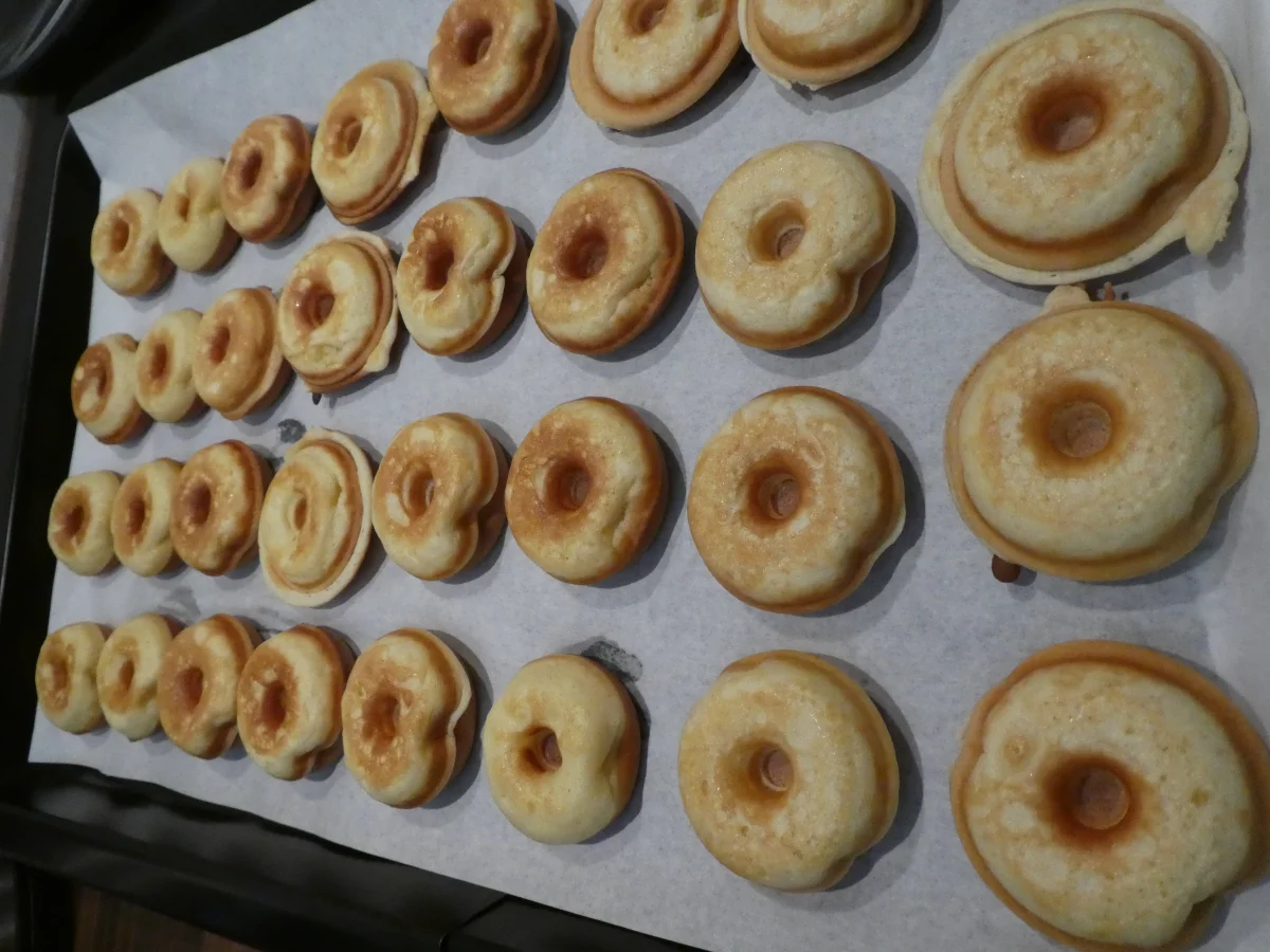 Rezept: Mini-Donuts Bild Nr. 14176 Mini-Donuts - Rezept - Bild Nr. 14176