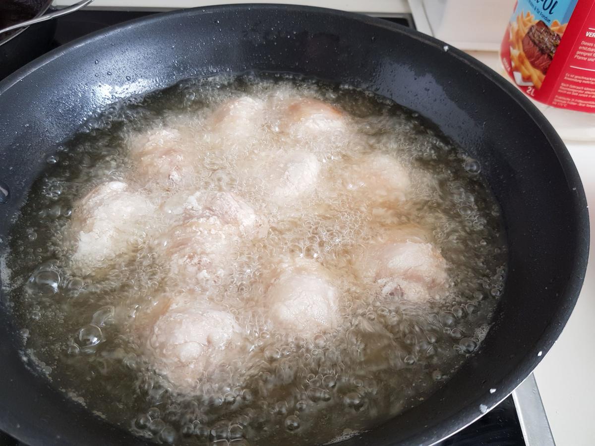 Fried Chicken mit BBQ-Soße und Parmesan-Ofen-Kartoffeln - Rezept - Bild Nr. 14183