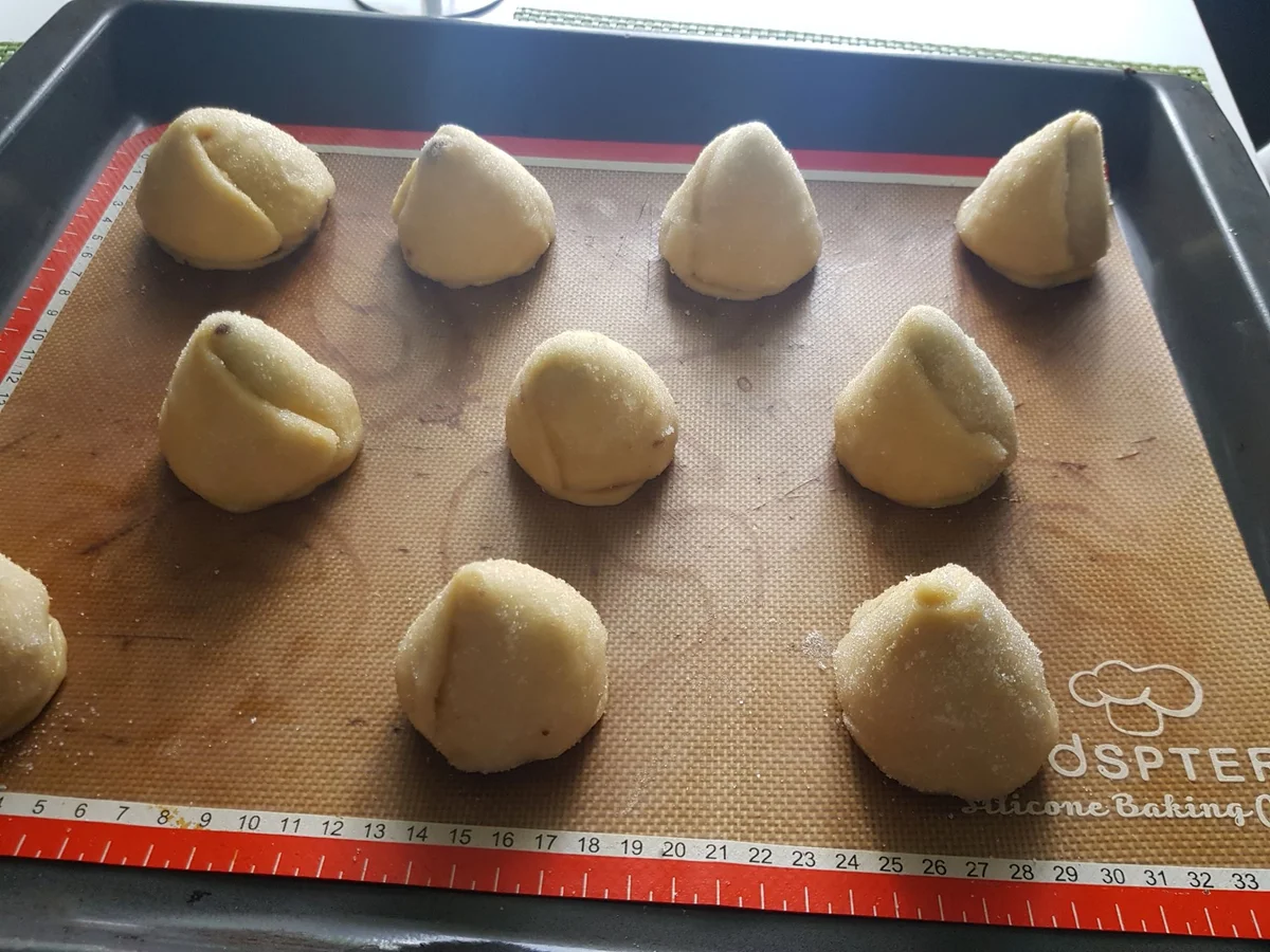 Quark-Ölteig-Spitzen mit Schoko-Marzipanfüllung - Rezept - Bild Nr. 14183