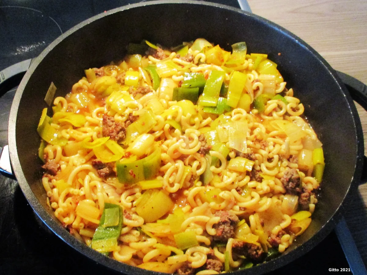 Hack-Lauch-Nudel-Eintopf - Rezept - Bild Nr. 14181