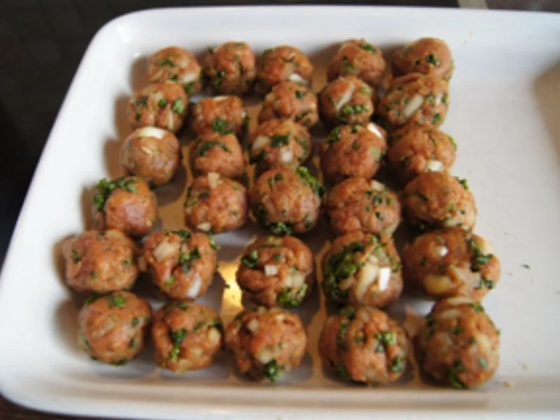 Suppe mit Tafelspitzbrühe und Gemüse-Mettbällchen-Einlage - Rezept - Bild Nr. 10