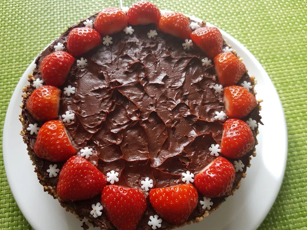 Schokotorte mit Erdbeeren - Rezept - Bild Nr. 14184