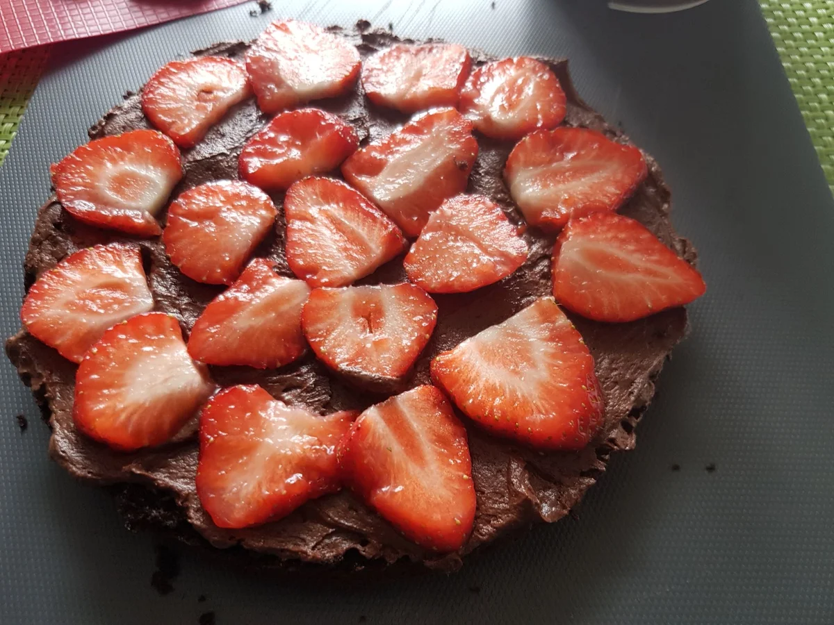 Schokotorte mit Erdbeeren - Rezept - Bild Nr. 14185