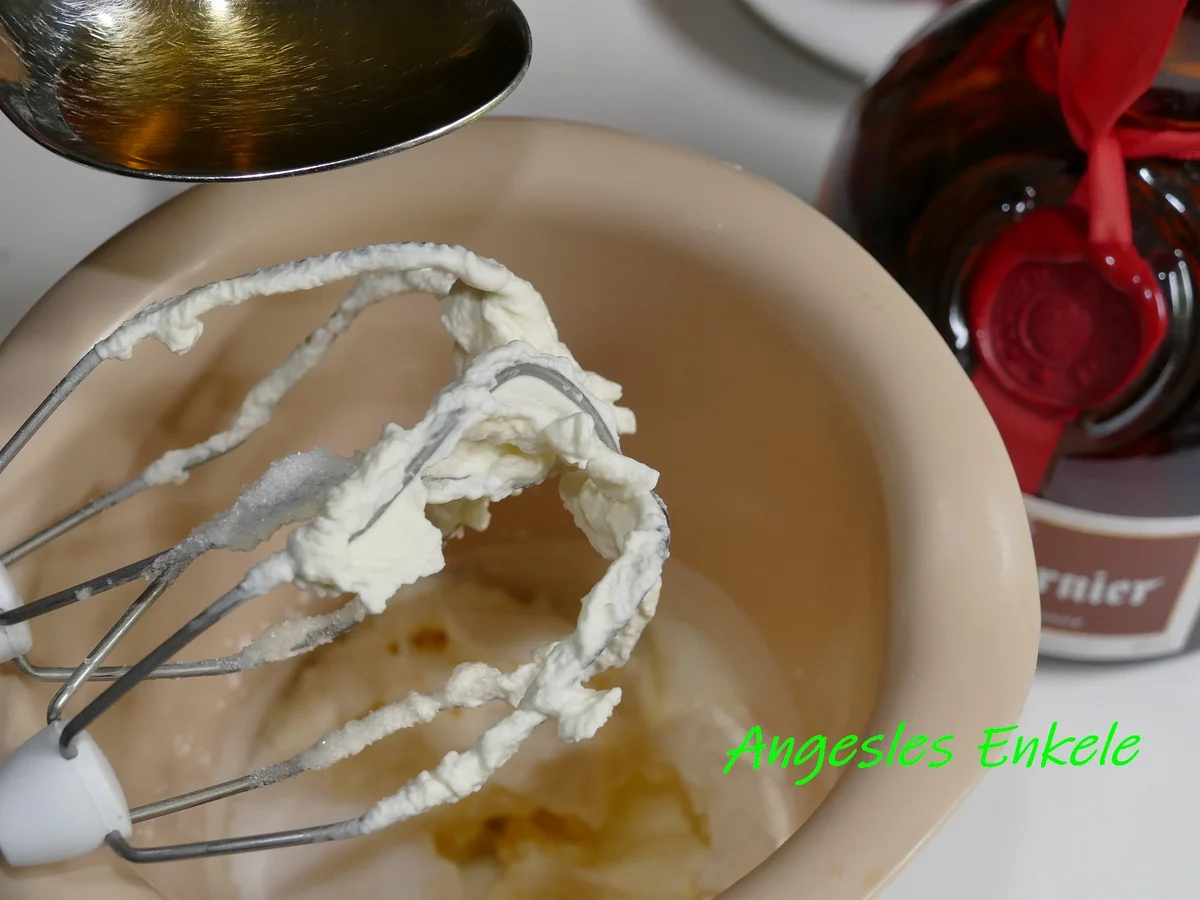 Rezept: Windbeutel _ Balsamico-Erdbeeren _ Beschwipste Sahne Bild Nr. 14187 Windbeutel _ Balsamico-Erdbeeren _ Beschwipste Sahne - Rezept - Bild Nr. 14187