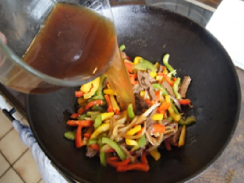 Paprika-Geschnetzeltes mit Basmatireis - Rezept - Bild Nr. 12