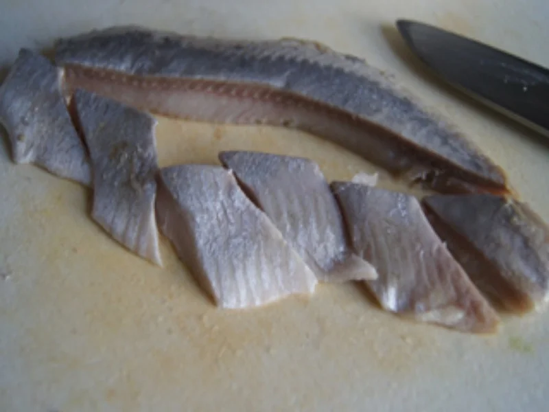 Rote-Bete-Matjessalat mit griechischen Joghurt und Pellkartoffel-Drillingen - Rezept - Bild Nr. 4