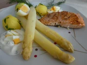 Spargel mit Lachs und Kräuter-Dip - Rezept - Bild Nr. 14203