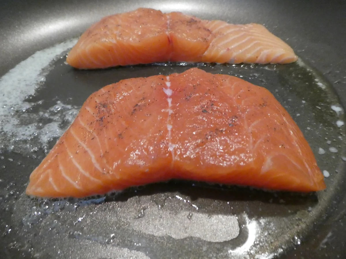 Spargel mit Lachs und Kräuter-Dip - Rezept - Bild Nr. 14213