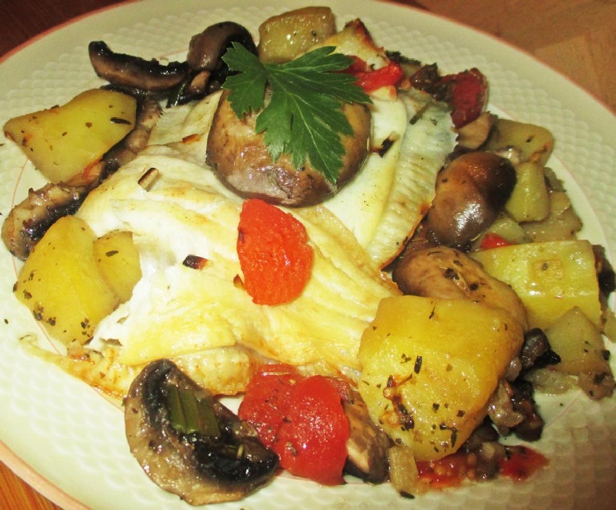 Maischollen auf Kartoffel-Champignon-Bett - Rezept - Bild Nr. 14203