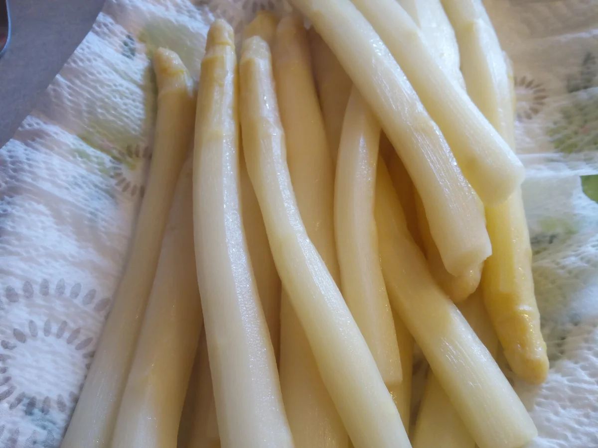 Rezept: Rouladen , weißer Spargel mit Beilagen zur kochbar Challenge Juni 2021 Bild Nr. 14233 Rouladen , weißer Spargel mit Beilagen zur kochbar Challenge Juni 2021 - Rezept - Bild Nr. 14233