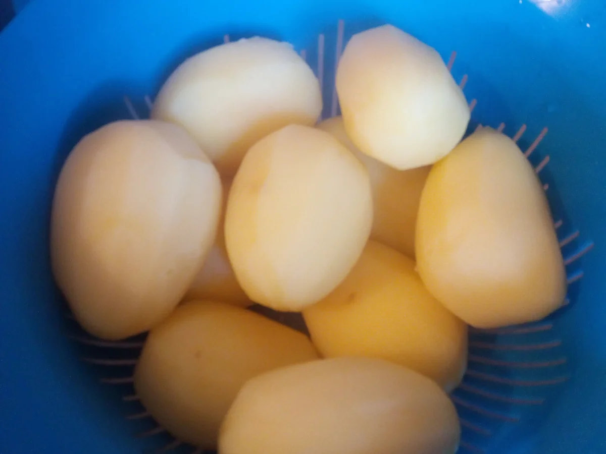 Rezept: Rouladen , weißer Spargel mit Beilagen zur kochbar Challenge Juni 2021 Bild Nr. 14236 Rouladen , weißer Spargel mit Beilagen zur kochbar Challenge Juni 2021 - Rezept - Bild Nr. 14236