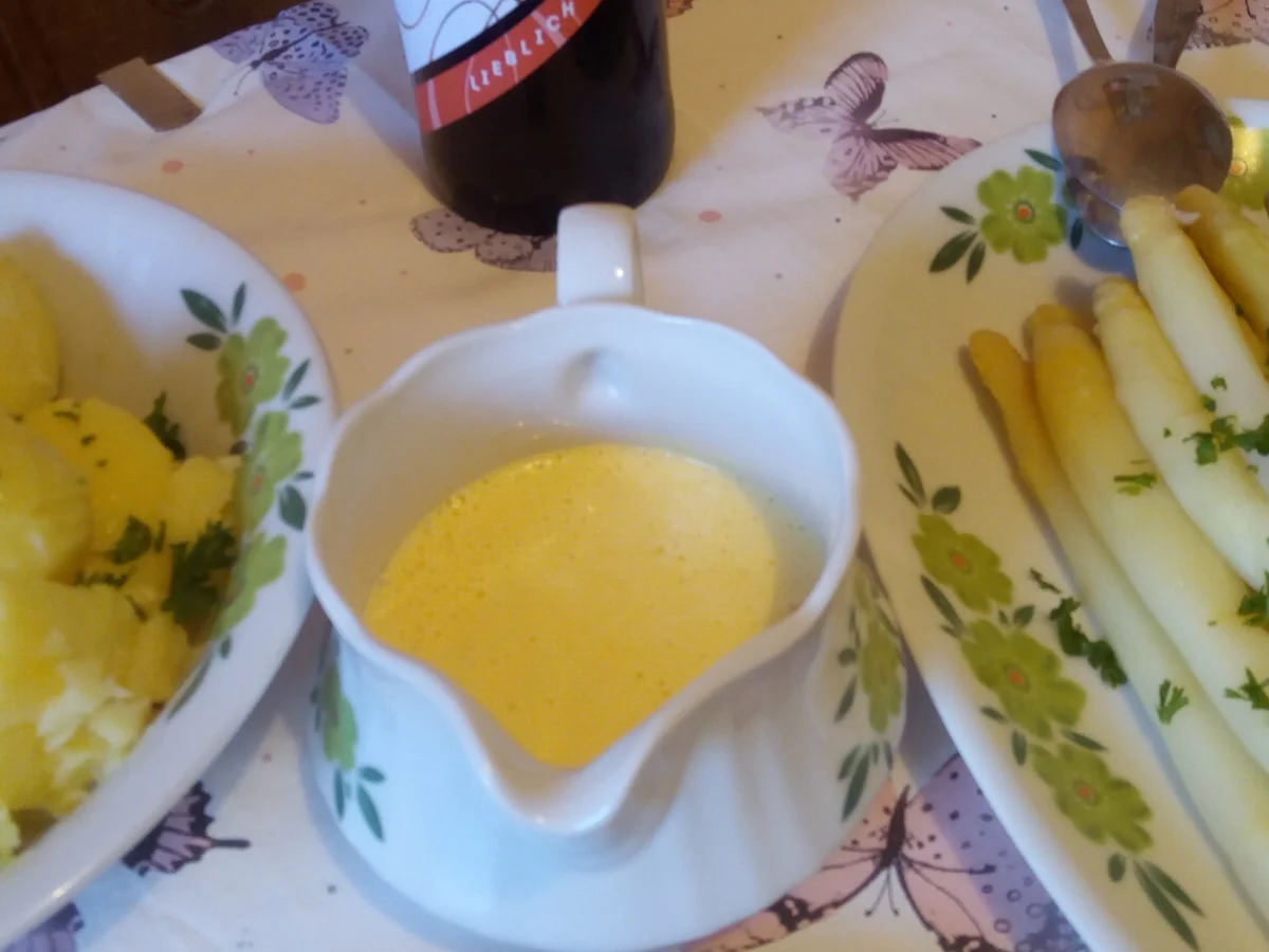 Rezept: Rouladen , weißer Spargel mit Beilagen zur kochbar Challenge Juni 2021 Bild Nr. 14239 Rouladen , weißer Spargel mit Beilagen zur kochbar Challenge Juni 2021 - Rezept - Bild Nr. 14239