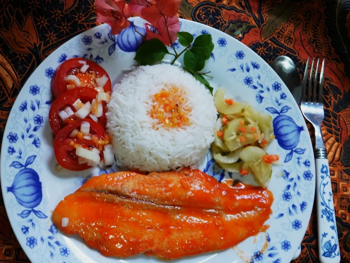 Rezept: Exotisch-scharfes Doradenfilet in Sriracha-Sauce mit Basmatireis Bild Nr. 14212 Exotisch-scharfes Doradenfilet in Sriracha-Sauce mit Basmatireis - Rezept - Bild Nr. 14212