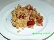 Marzipan-Crumble mit marinierten Erdbeeren - Rezept - Bild Nr. 14220