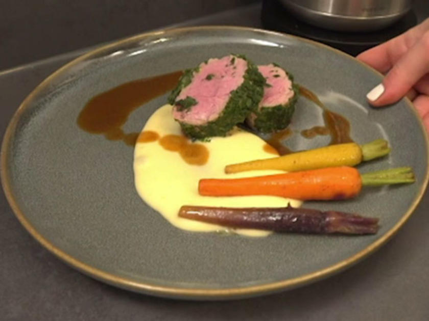 Pochiertes Kalbsfilet im Senf Honig Kräutermantel mit Kartoffel ...