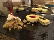 Trio Infernale - Äppelkaka | Cheesecake | Honig-Rosmarin-Parfait - Rezept - Bild Nr. 14212