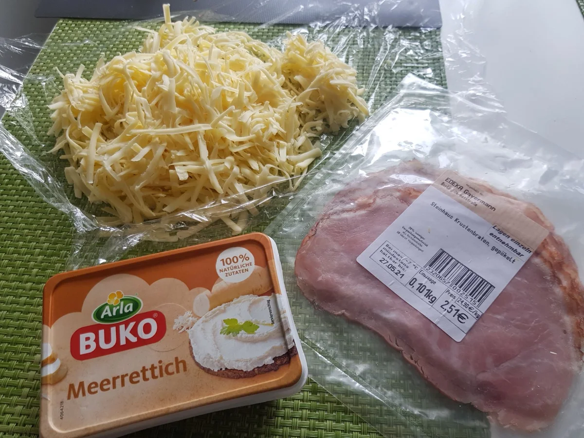 Kartoffel-"Cordon bleu" mit Rote Bete-Salat und Meerrettich-Creme - Rezept - Bild Nr. 14228