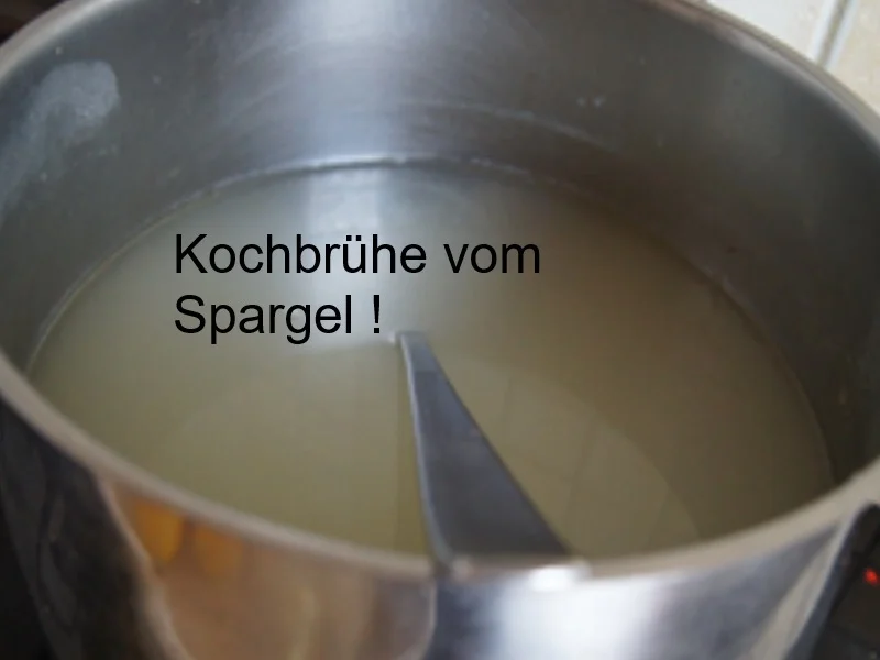 Rezept: Spargelsuppe mit Einlage Bild Nr. 3 Spargelsuppe mit Einlage - Rezept - Bild Nr. 3