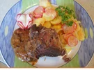 Rezept: Kalbshaxe mit Sauce und Kartoffel-Radieschen-Salat Bild Nr. 2 Kalbshaxe mit Sauce und Kartoffel-Radieschen-Salat - Rezept - Bild Nr. 2