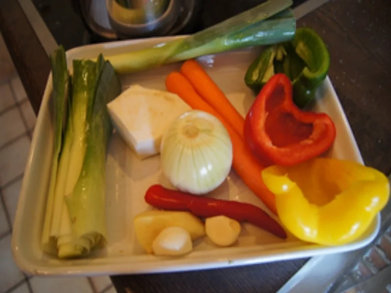 Rezept: Hühnersuppe mit Gemüsemix Bild Nr. 4 Hühnersuppe mit Gemüsemix - Rezept - Bild Nr. 4