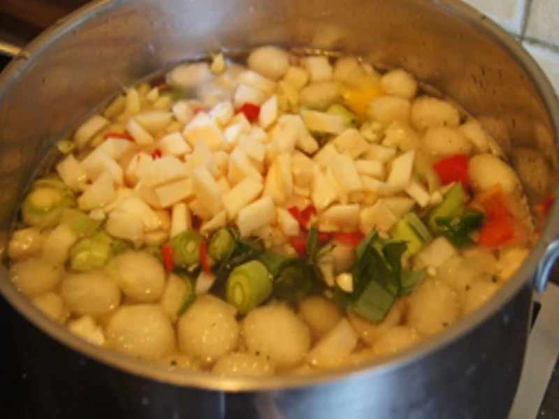 Rezept: Hühnersuppe mit Gemüsemix Bild Nr. 13 Hühnersuppe mit Gemüsemix - Rezept - Bild Nr. 13