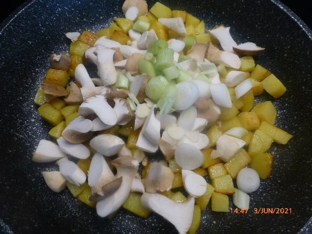 Gröstl von Secreto und Kräuterseitlingen - Rezept - Bild Nr. 14242