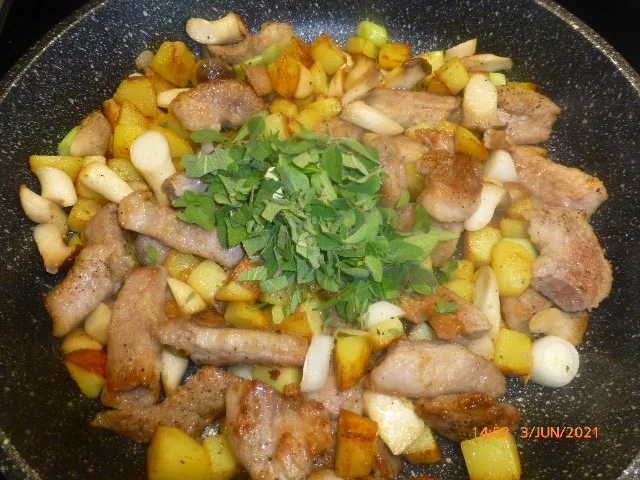 Gröstl von Secreto und Kräuterseitlingen - Rezept - Bild Nr. 14243